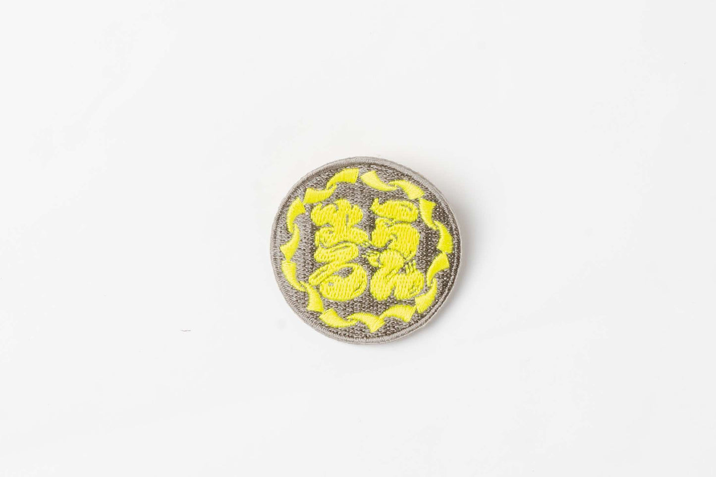 らんまる刺繍ブローチ