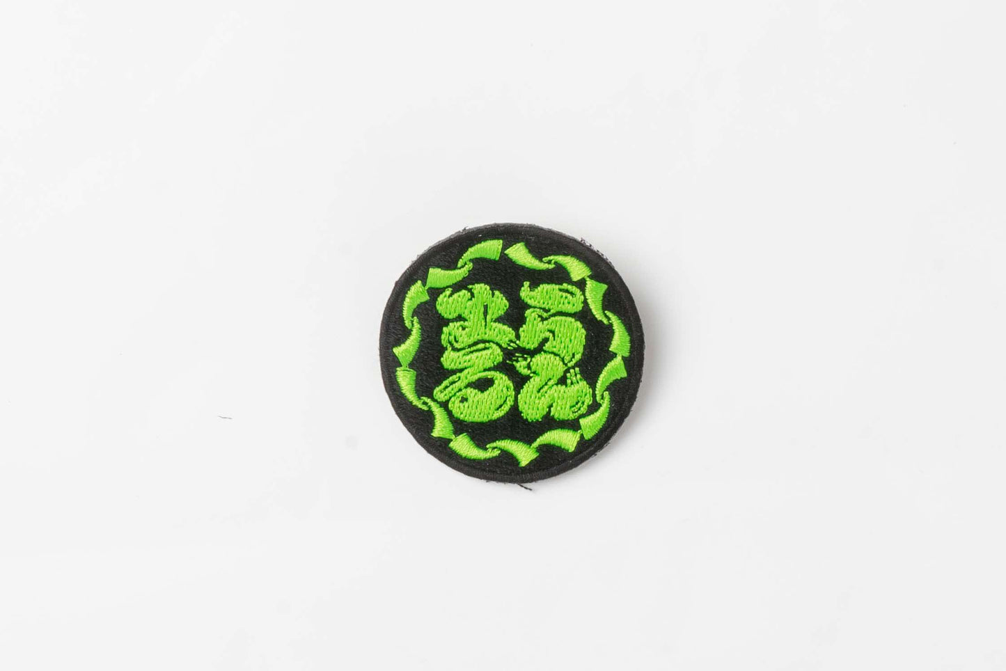 らんまる刺繍ブローチ
